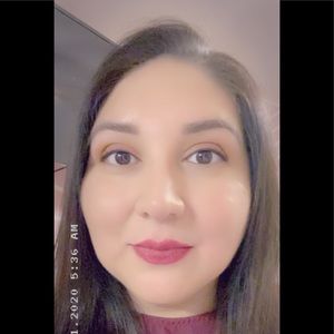 Meet your Posher, Dina